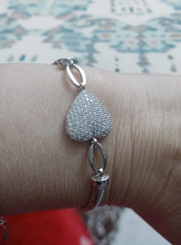 Customer photo review of Zircon Heart Bracelet with 925 Silver Herringbone Chain