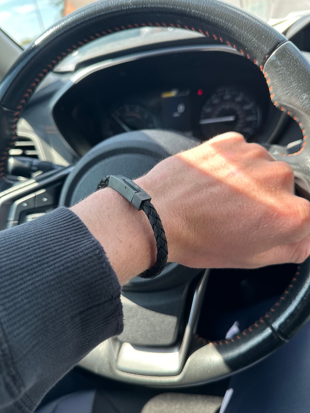 Customer photo review of Black Leather Bracelet | 6MM