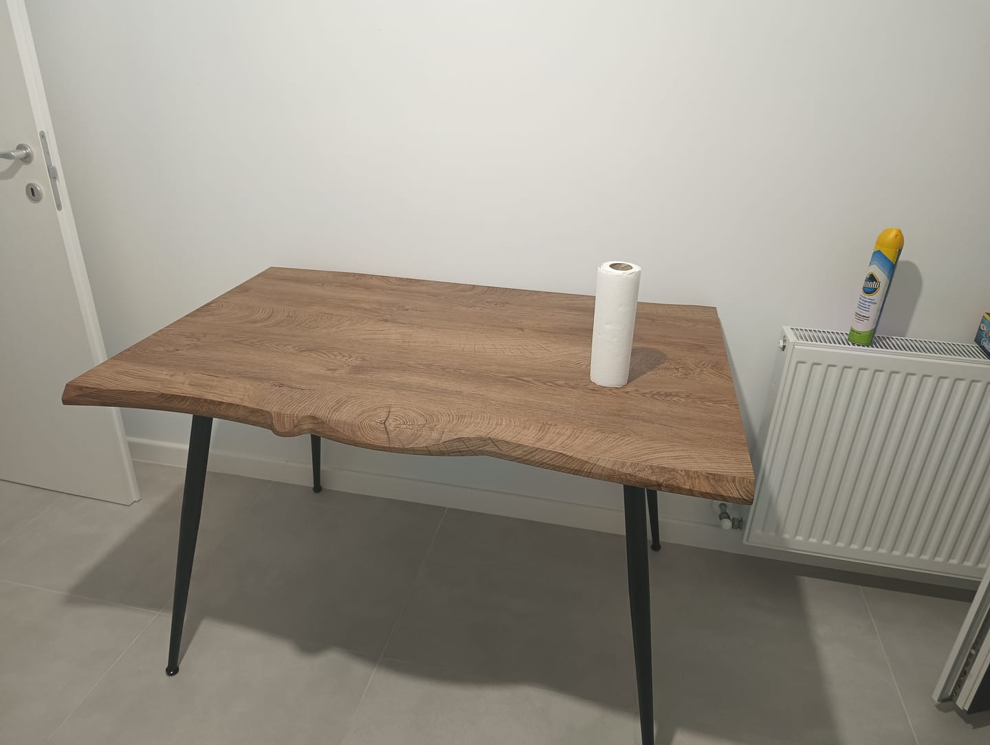 Customer photo review of Masa LARSON, stejar natural/negru, 120x80x77 cm