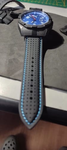 Customer photo review of Ticwatch Silicone Band - Breathable, Comfortable, Versatile