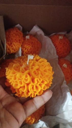 Customer photo review of Molde de flor de cempasúchil Grande