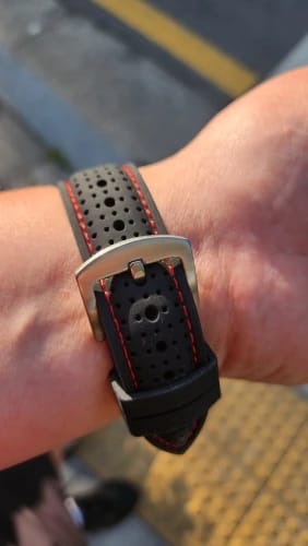 Customer photo review of Suunto Silicone Band - Breathable Patterned Design