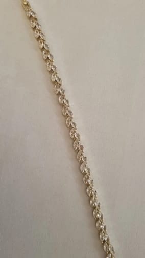 Customer photo review of The Luxsy Feuille Bracelet - Gold