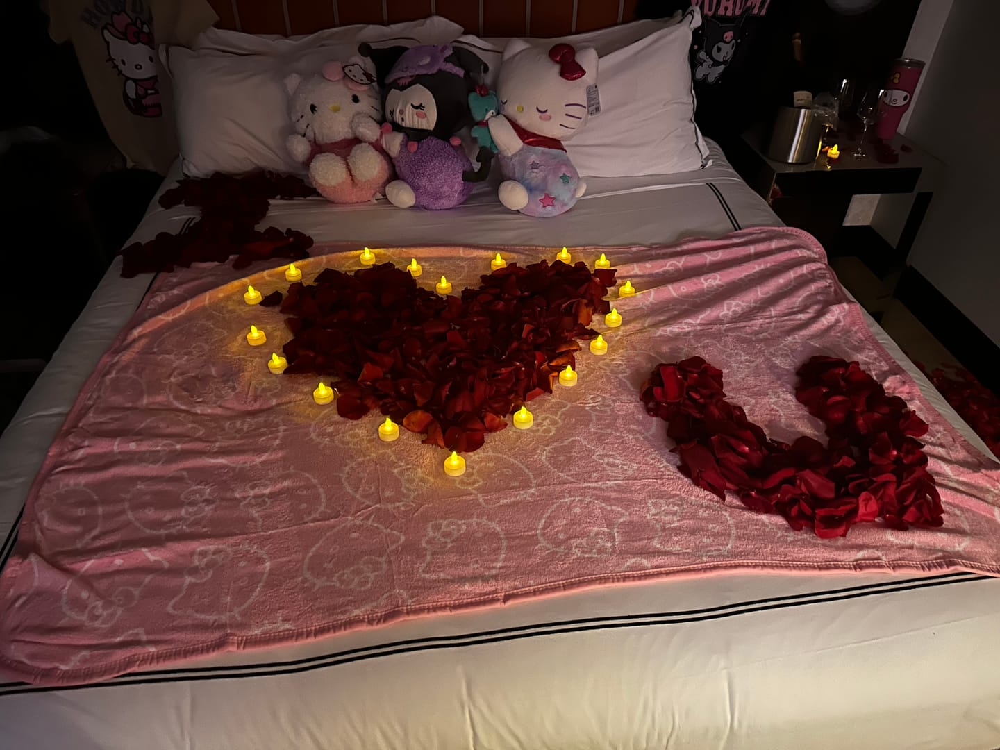 Customer photo review of Red Rose Petals