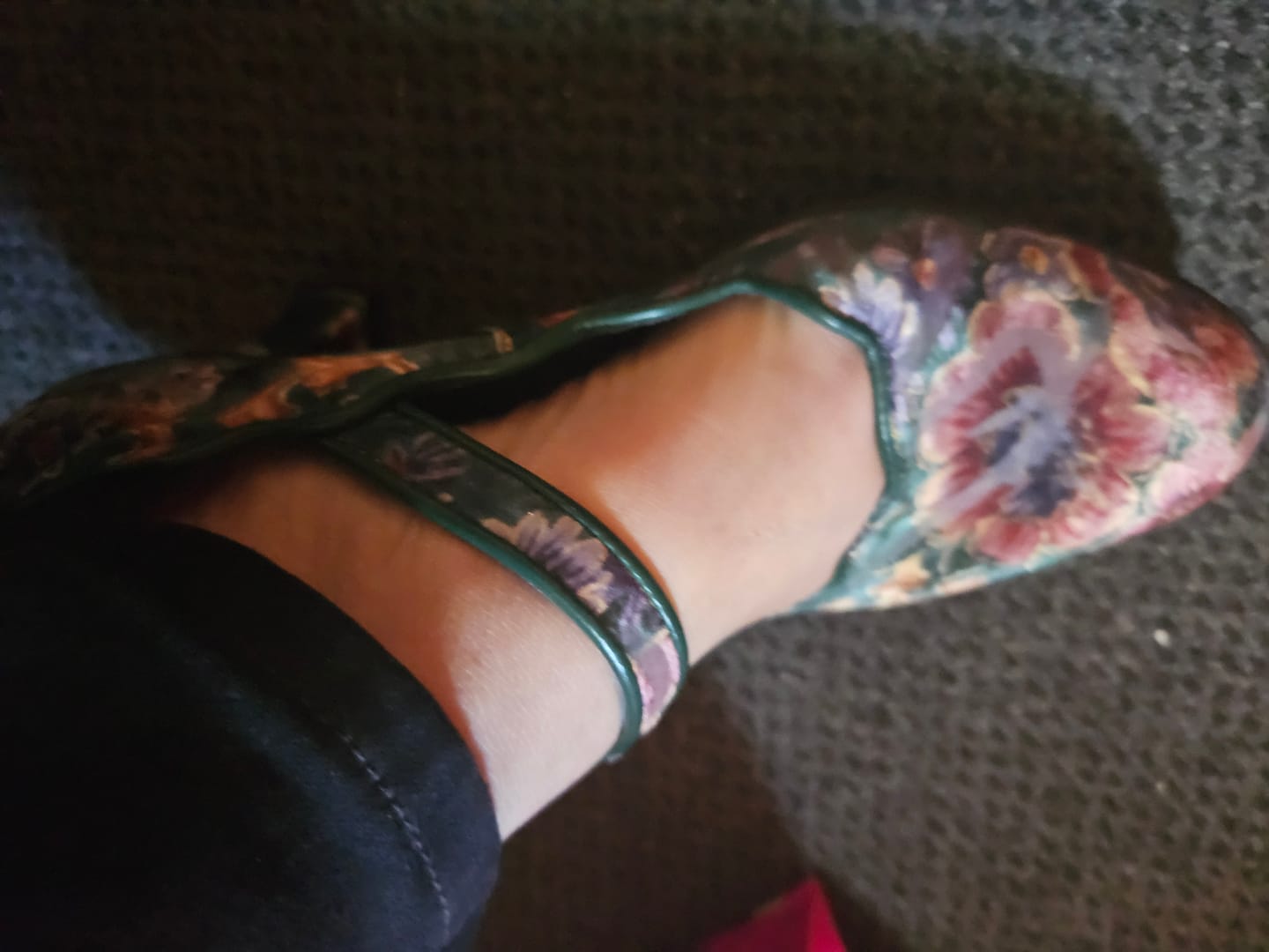 Customer photo review of Retro Handmade Embroidered Pumps