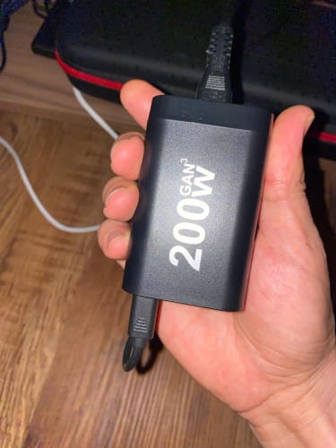 Customer photo review of HyperVolt 200W Charger