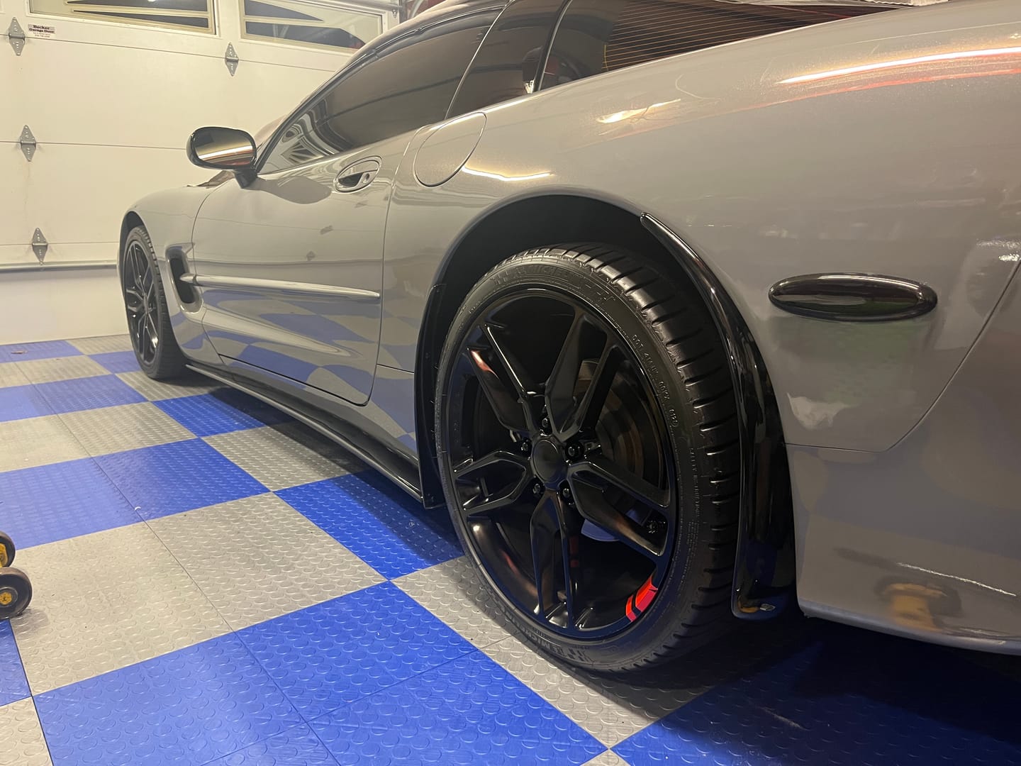 Customer photo review of Chevrolet Corvette C5 ZR1 Side Skirts Rocker Panels