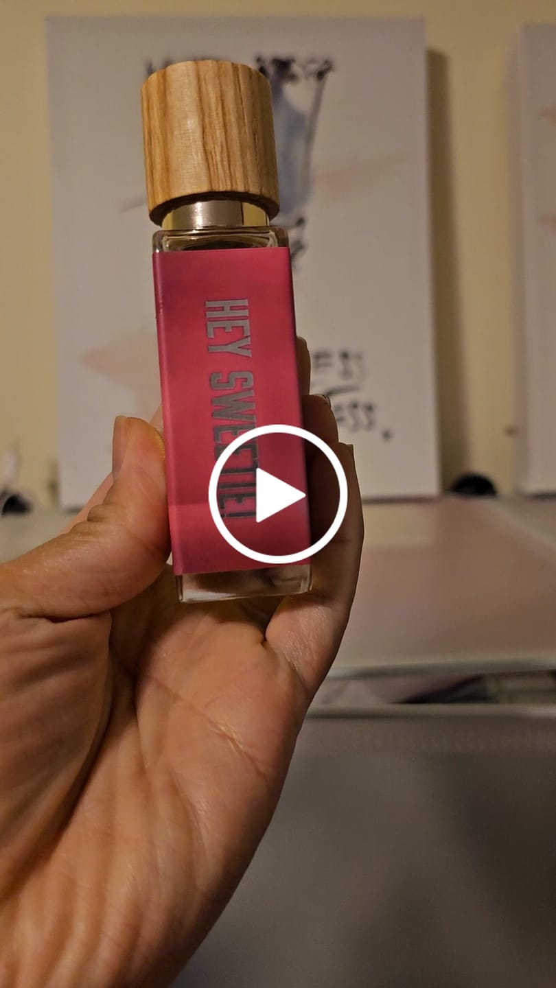 Customer video review of Hey Sweetie!