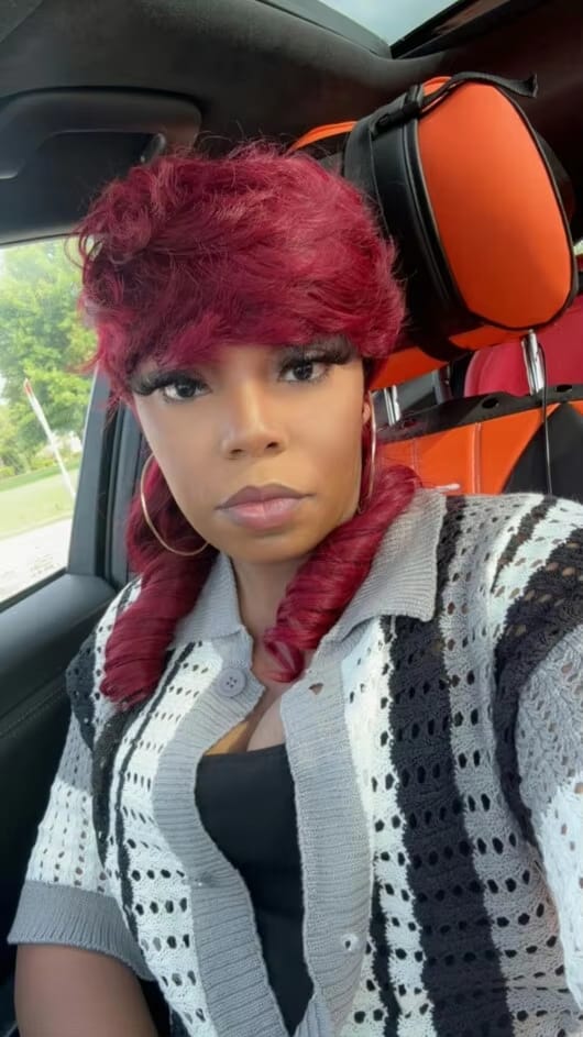 Customer photo review of Luvwin Pixie Cut Wigs Glueless Mullet Wigs With Bangs For Black Women