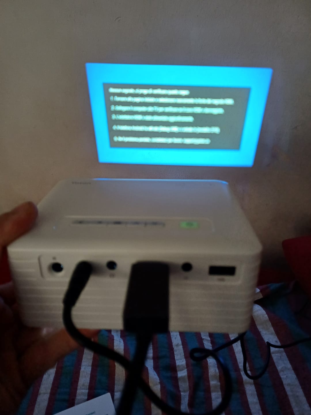 Customer photo review of Yoton Y3 1080P Portable Projector