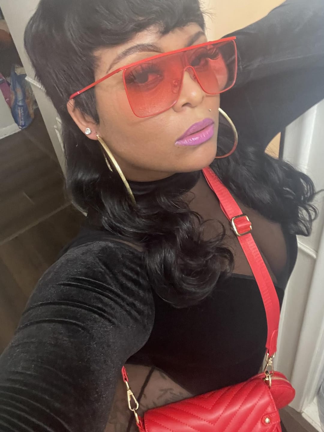 Customer photo review of Luvwin Pixie Cut Wigs Glueless Mullet Wigs With Bangs For Black Women