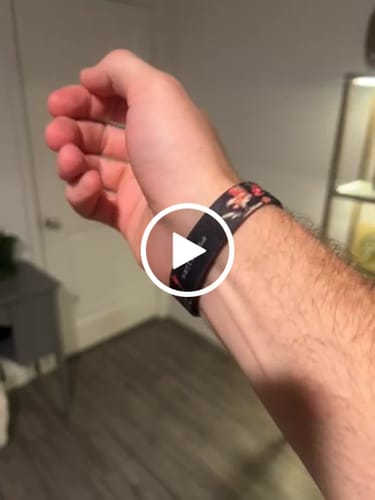 Customer video review of Psalm 118:6 Wristband