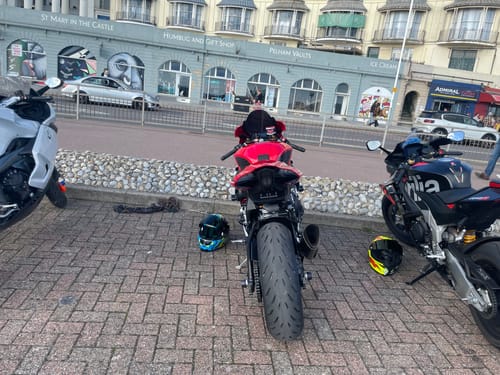 Customer photo review of Yamaha R1