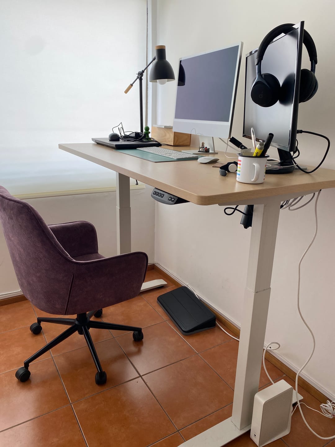 Customer photo review of Standing Desk 1.20 x 60 cm