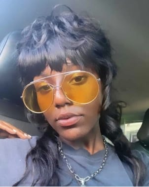 Customer photo review of Luvwin Pixie Cut Wigs Glueless Mullet Wigs With Bangs For Black Women