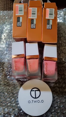 Customer photo review of O.TWO.O LIQUID BLUSH