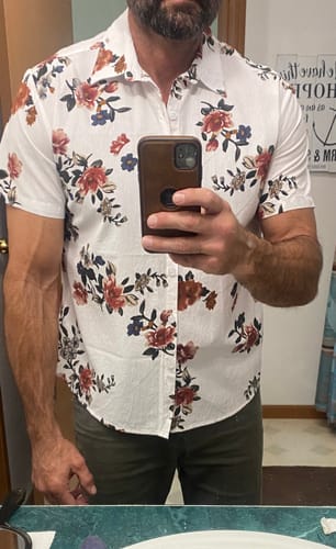 Customer photo review of Men's Casual Floral Print Short Sleeve Shirt