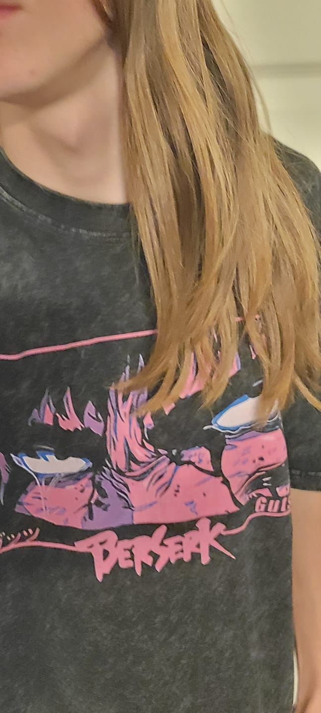 Customer photo review of GUTS DEATH STARE VINTAGE TEE