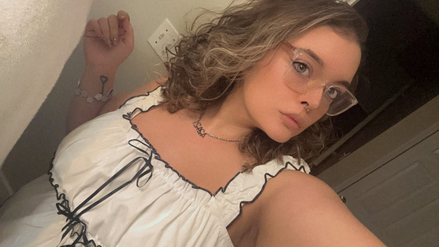 Customer photo review of LUX Name Necklace
