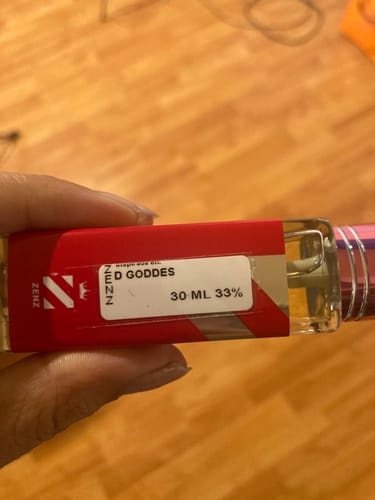 Customer photo review of Perfume Tendencia D GODDES BURBERRY NUEVO NOVIEMBRE 2023 zenz