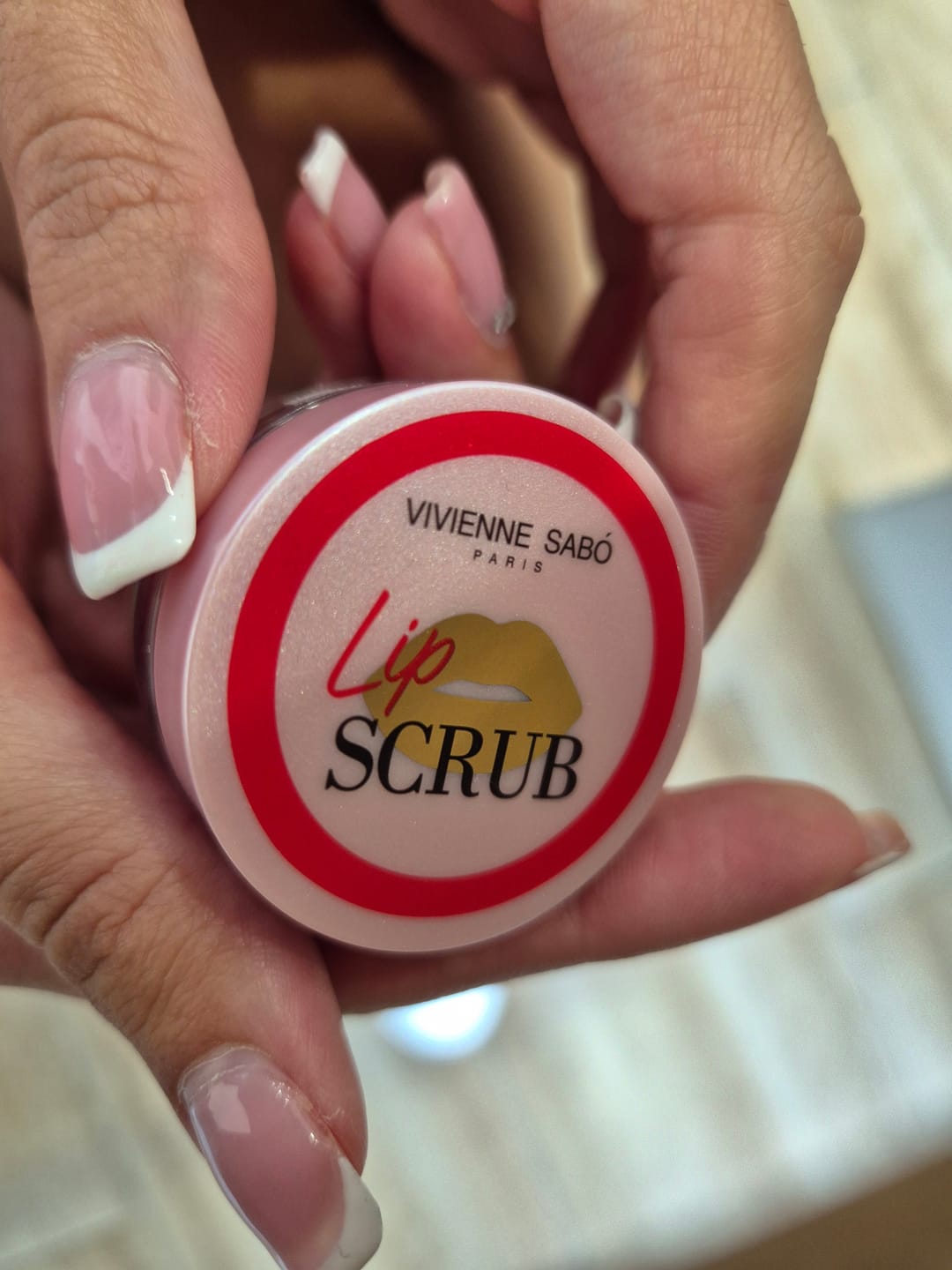 Customer photo review of Олио за устни Плодово Сорбе Sirop de fruits Vivienne Sabo