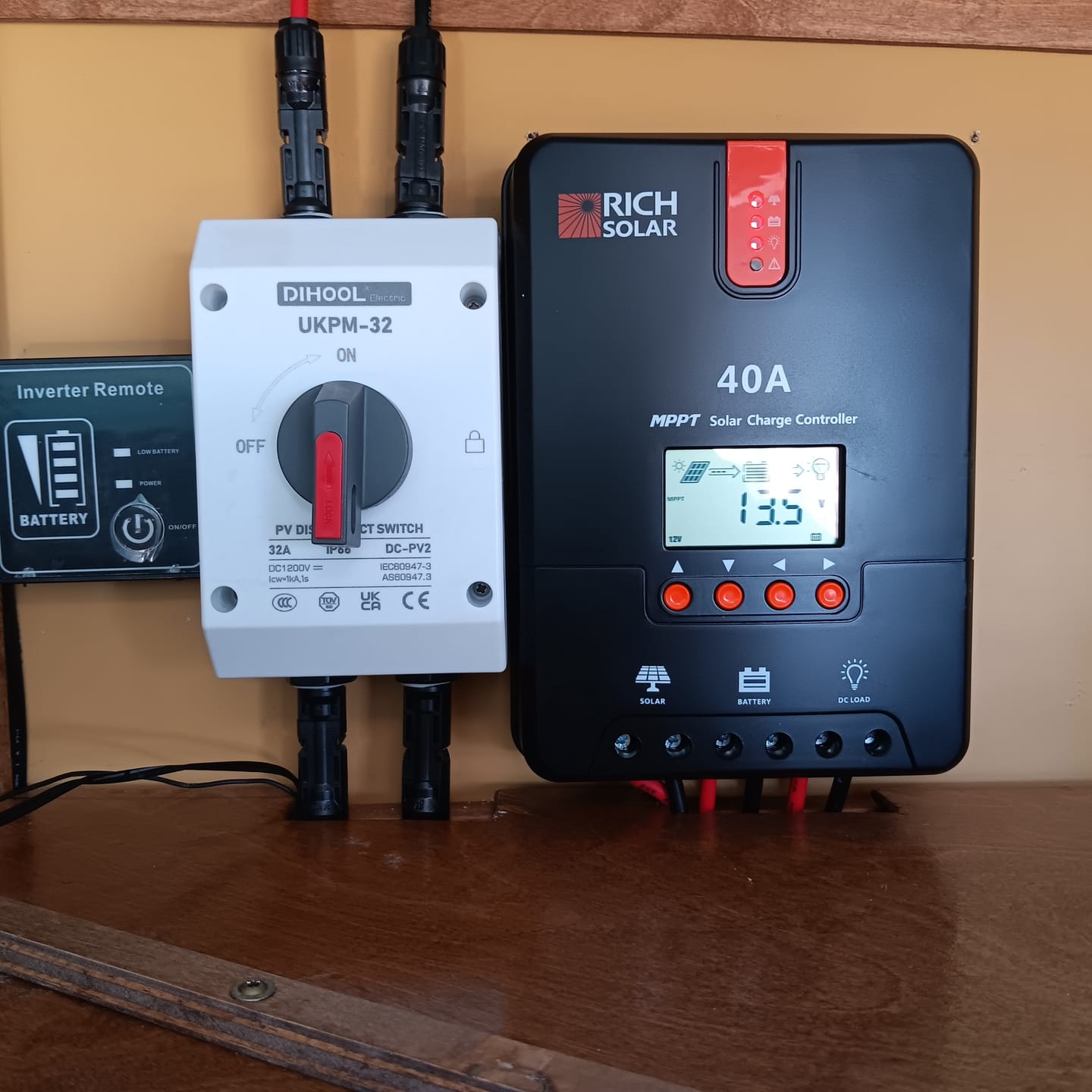Customer photo review of 40 Amp MPPT Solar Charge Controller