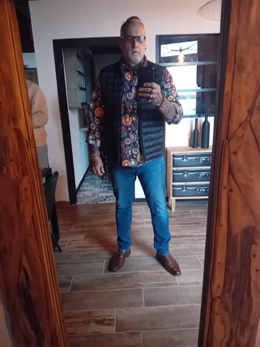 Customer photo review of Chemise habillée à manches longues en coton respirant à motif cachemire floral pour hommes