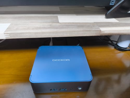 Customer photo review of GEEKOM NUC AX8 AMD RYZEN R7-8845HS/R9-8945HS