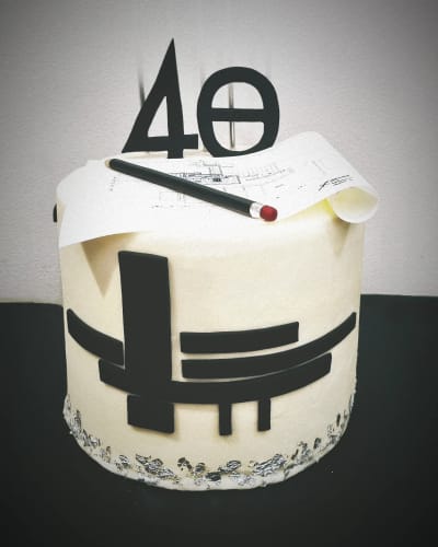 Customer photo review of A4 Rectangle Custom Edible Icing Image