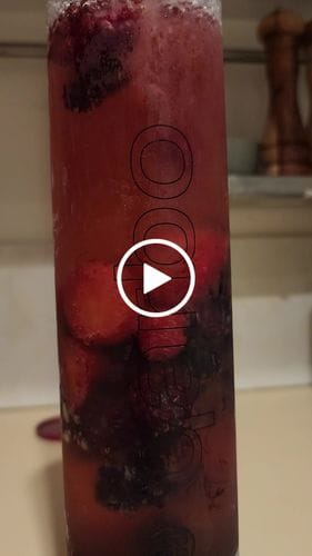 Customer photo review of qarbo CLASSIC - Sparkling Water Maker and Fruit Infuser