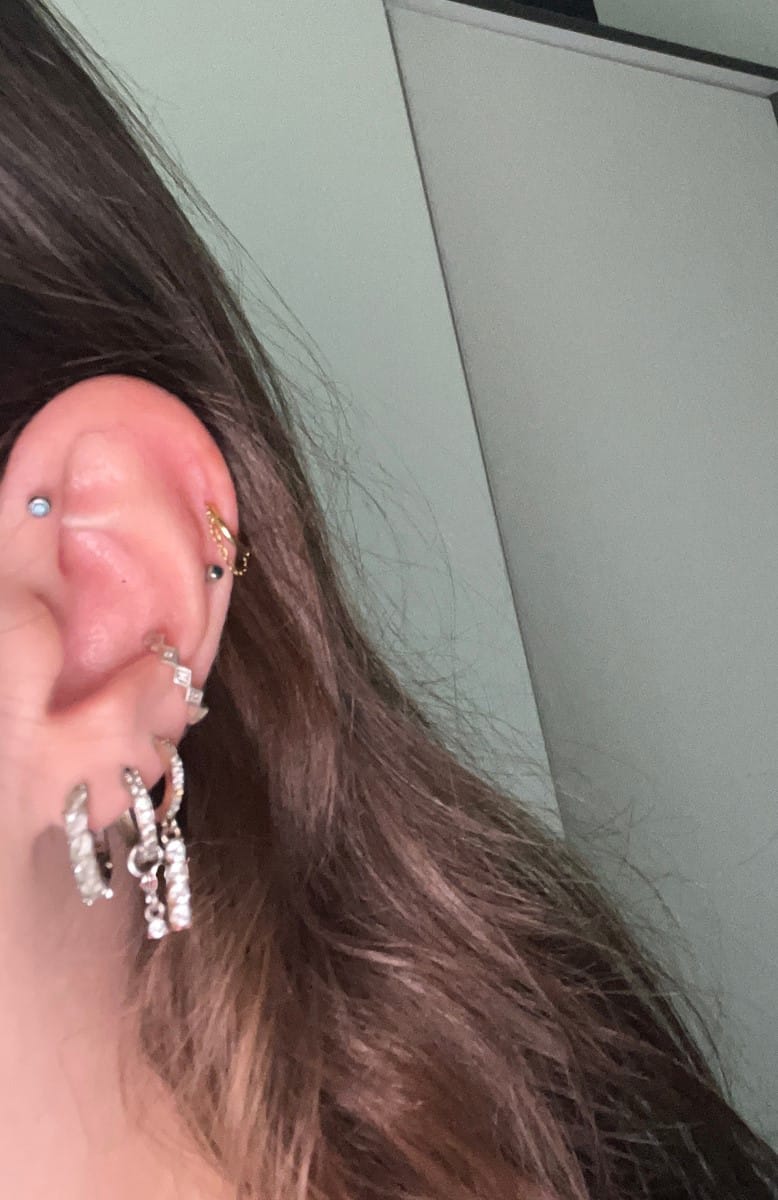 Customer photo review of Chain Clicker | Titan Piercing