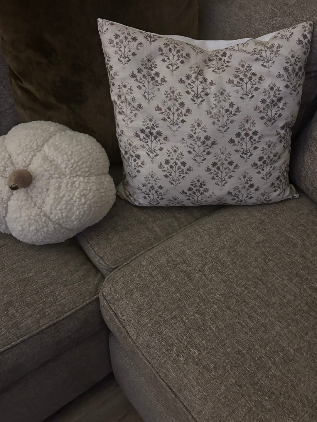 Customer photo review of Afton - 18" | 20" |  22" | 24"