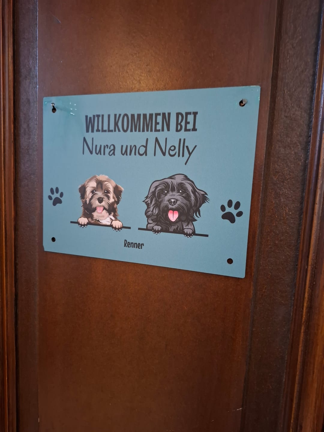 Customer photo review of Spähende Haustiere - Individuelles Türschild