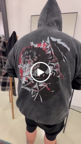 Customer video review of BERSERK GUTS VINTAGE HOODIE