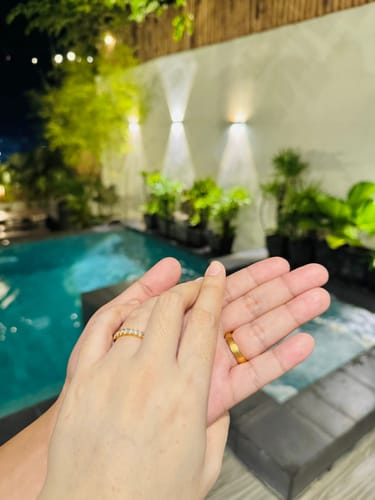 Customer photo review of Minimalist Tres Modified Wedding Rings