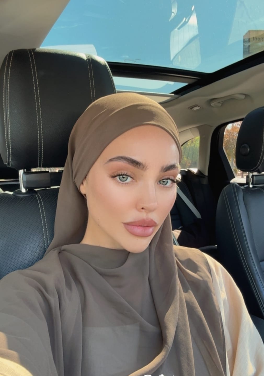Customer photo review of Premium Modal Hijab - Coco