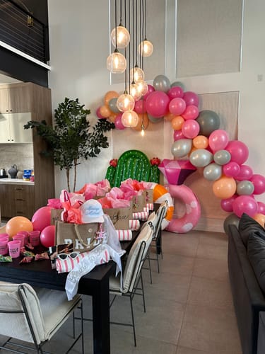 Customer photo review of Custom Balloon Garland Kit