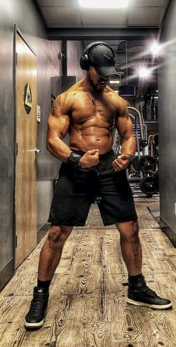 Customer photo review of Personal Record Heavy Duty Premium Wrist Wraps PR901 - All Black