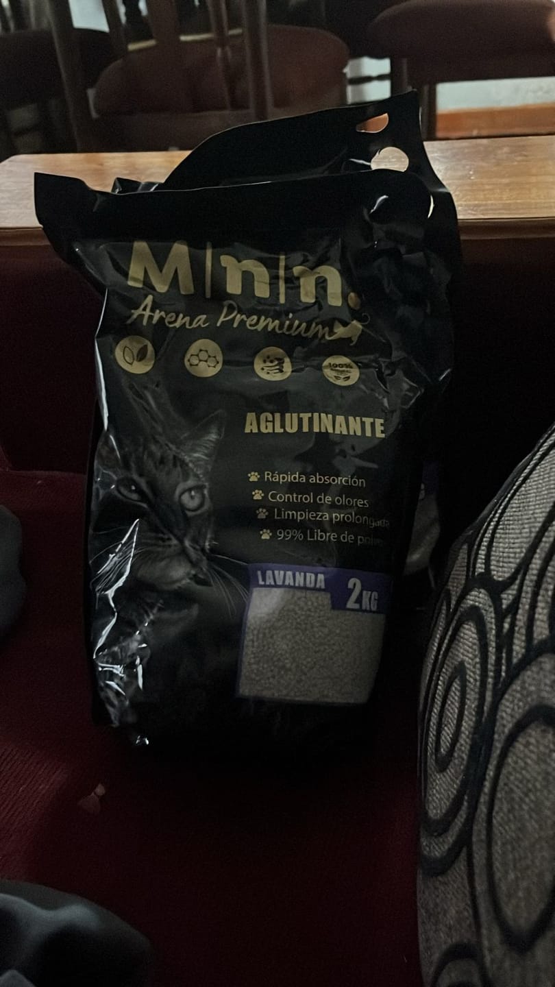 Customer photo review of Arena Minino Aglutinante 20kg + 4kg Regalo