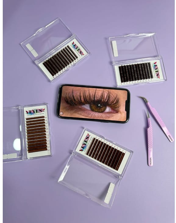 Customer photo review of 0.15mm  Brown Eyelash Extensions