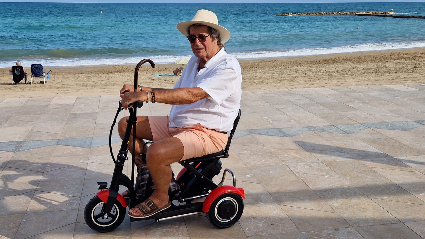 Customer photo review of Tricycle électrique 3 roues pour PMR et seniors avec siège 300/600w modèle S2