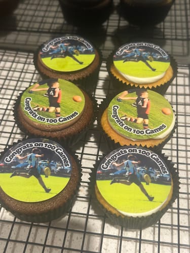 Customer photo review of 15 x 5 cm Pre-cut Standard Cupcake Custom Edible Icing Images
