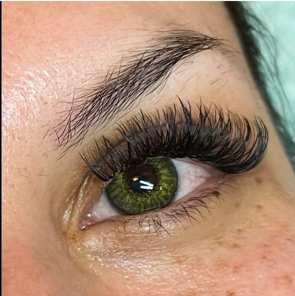 Customer photo review of 0.15mm  Brown Eyelash Extensions