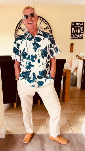Customer photo review of Men's Summer Casual Floral Button Up Short Sleeve Holiday Cool Beach Shirt