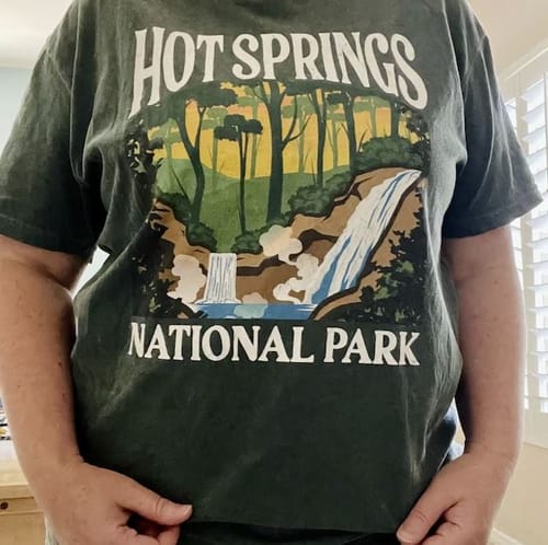 Customer photo review of Hot Springs National Park "Big and Bold" Comfort Colors T-Shirt