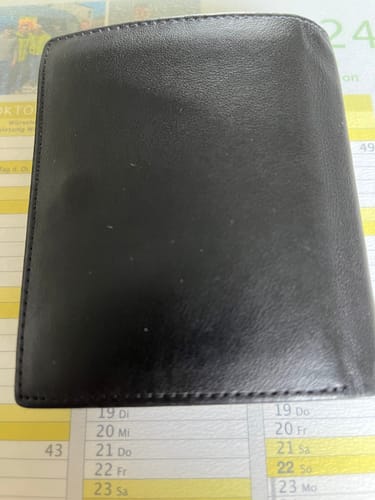 Customer photo review of Slimstar - slim wallet with large coin pocket