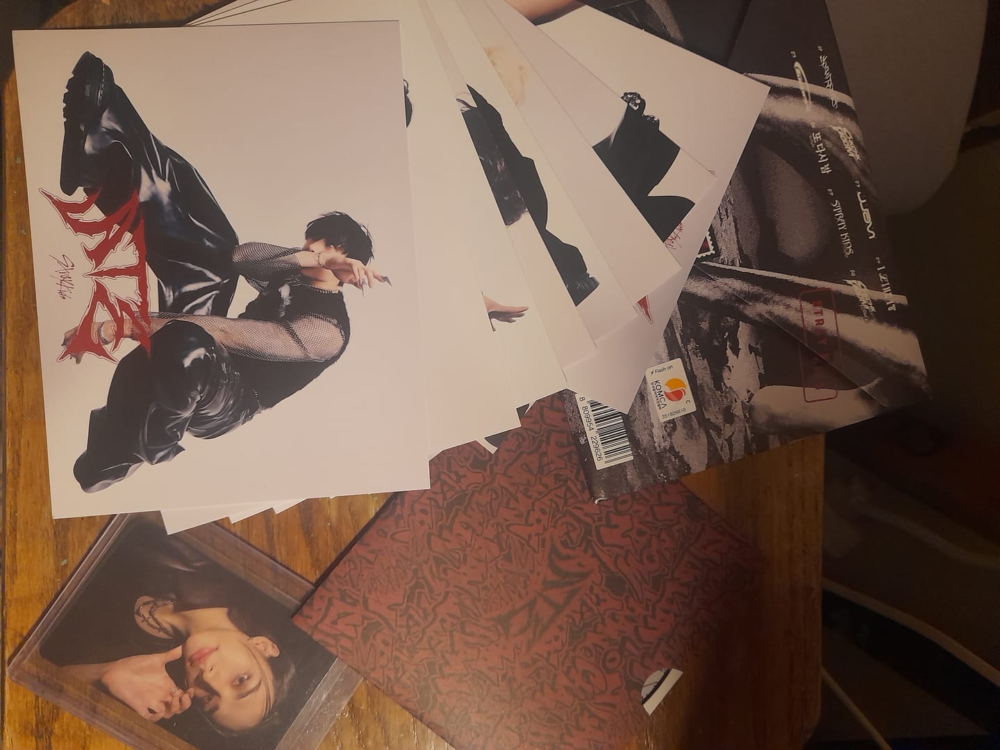 Customer photo review of STRAY KIDS - ATE ALBUM LETTER VER RANDOM