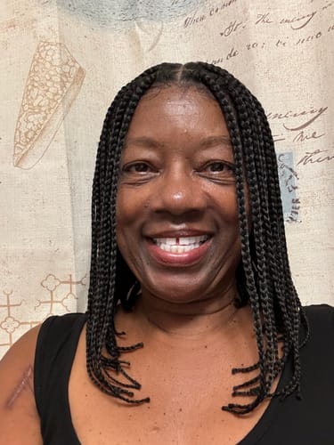 Customer photo review of 10" Pre Bleached Human Hair HD Full Lace Box Braided Wig 88 Strands