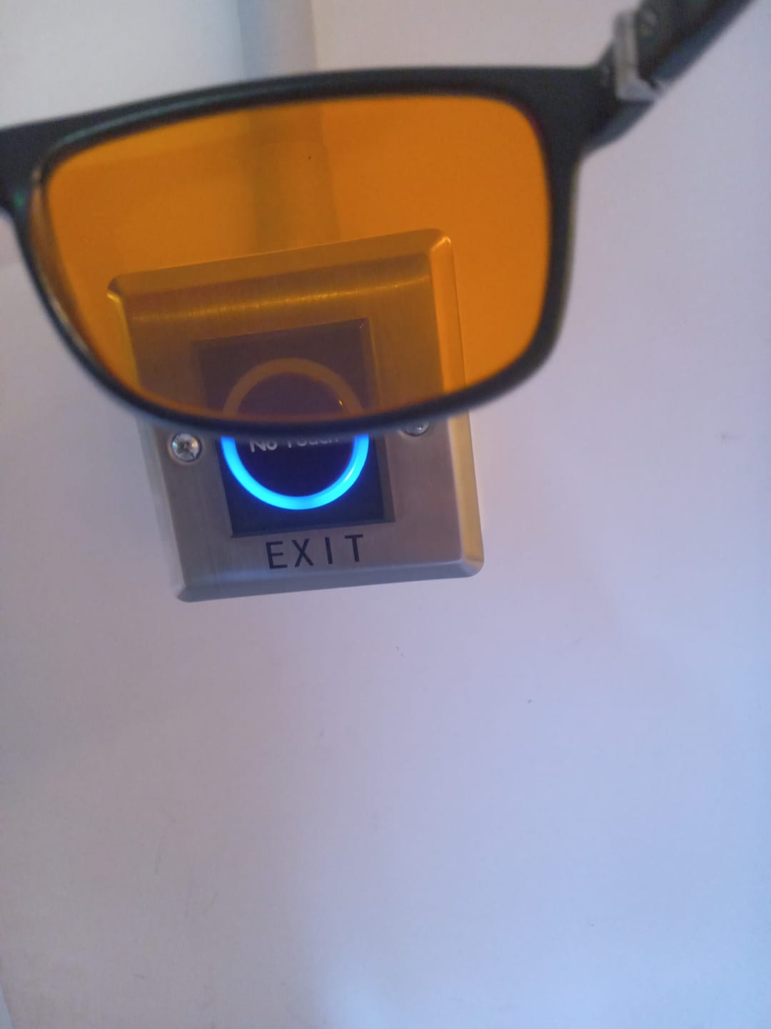 Customer photo review of blue blocker main 4 527nm