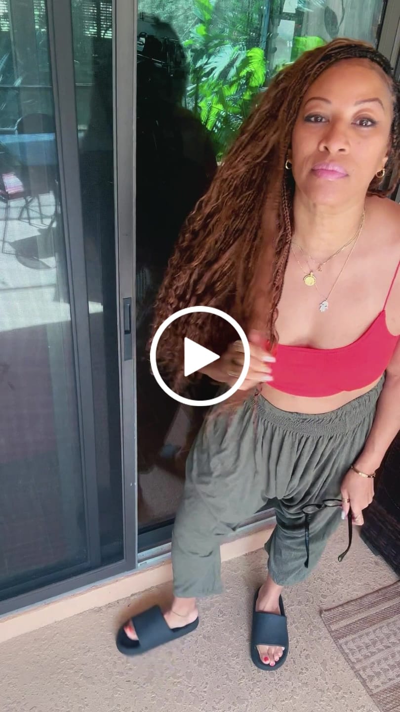 Customer video review of Ombre Brown Crochet Boho Box Braids with Human Hair Curls